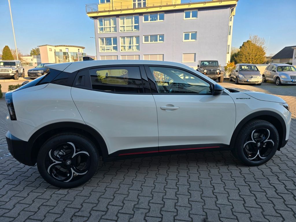 Alfa Romeo Junior 2025