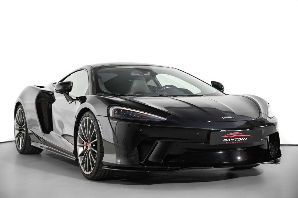 McLaren GT 2024