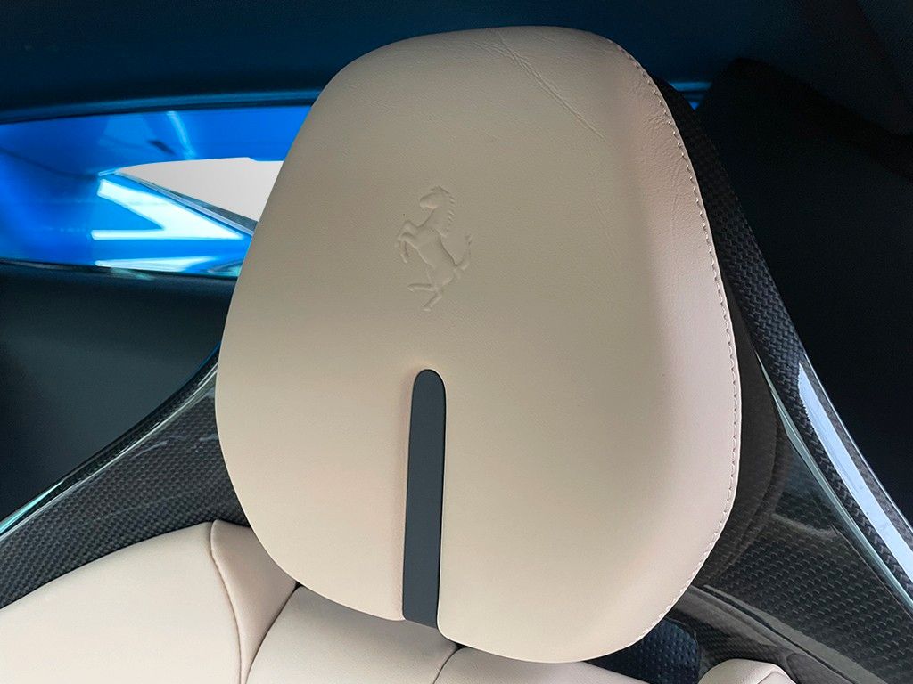 Ferrari 296 GTS 2023