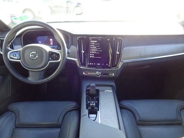 Volvo V90 Cross Country 2022