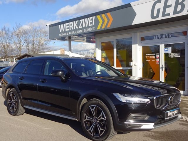 Volvo V90 Cross Country 2022
