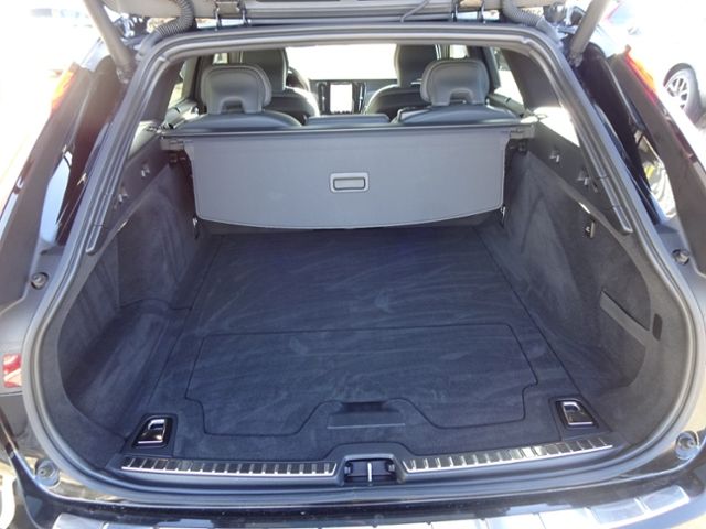 Volvo V90 Cross Country 2022