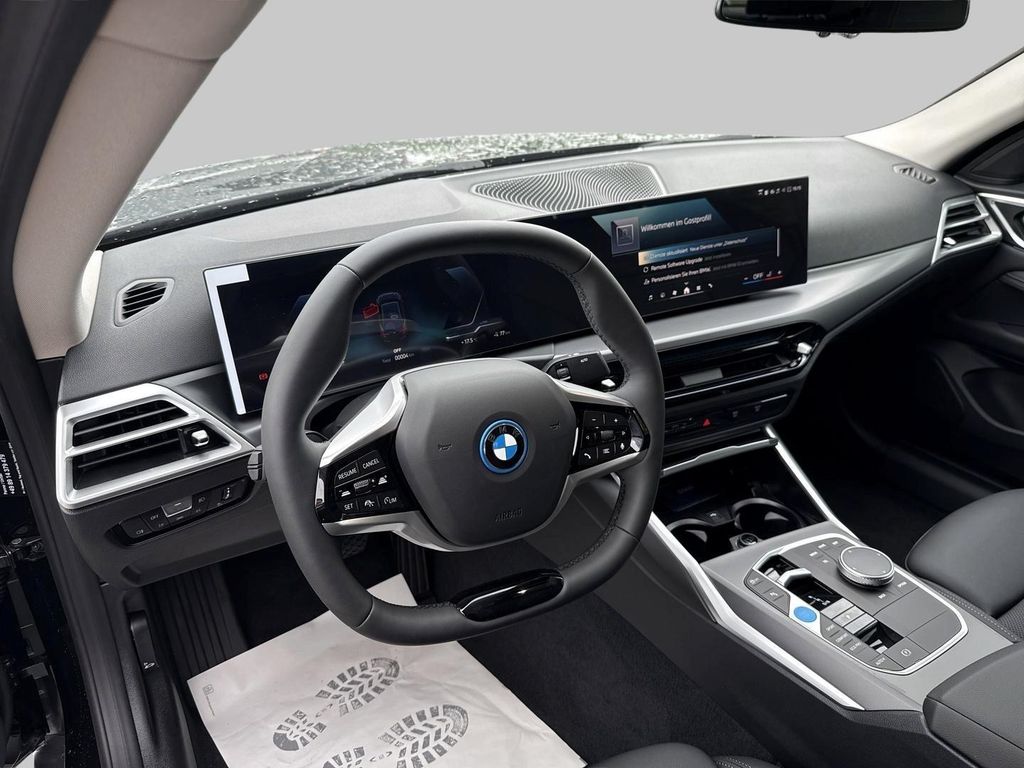 BMW i4 2025