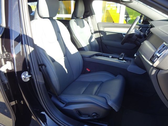 Volvo V90 Cross Country 2022