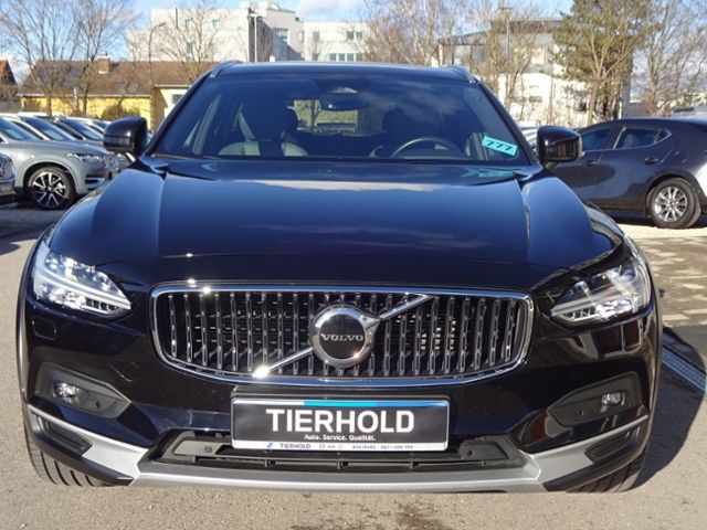Volvo V90 Cross Country 2022