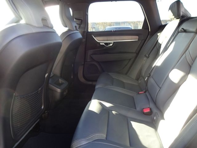 Volvo V90 Cross Country 2022