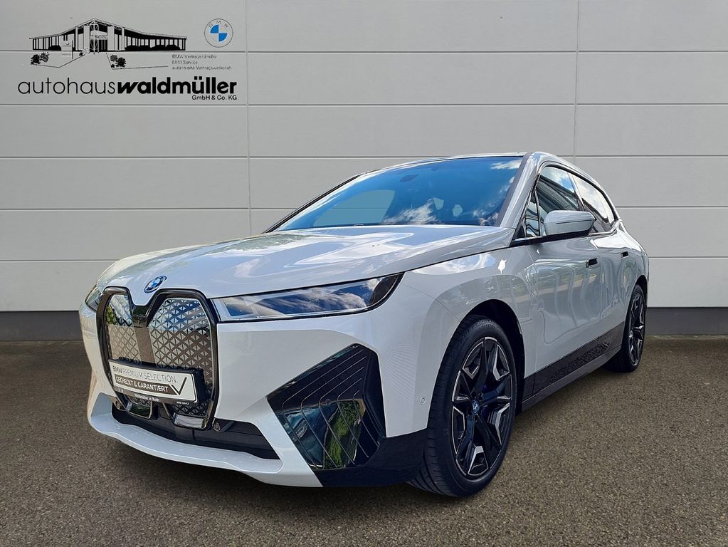 BMW iX 2023