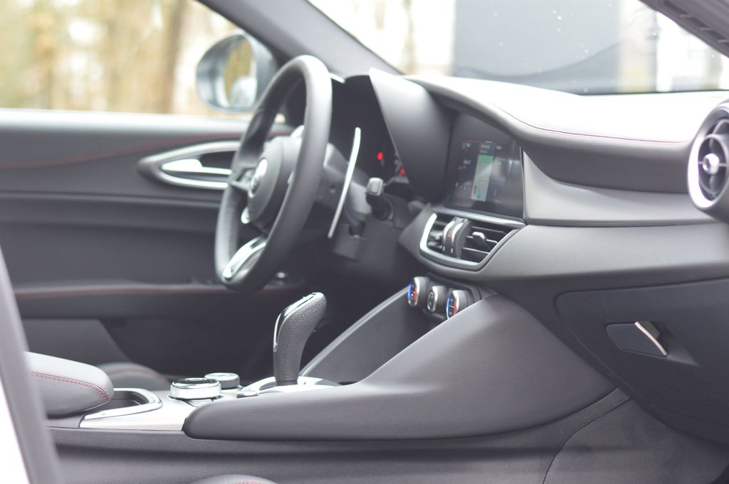 Alfa Romeo Giulia 2025