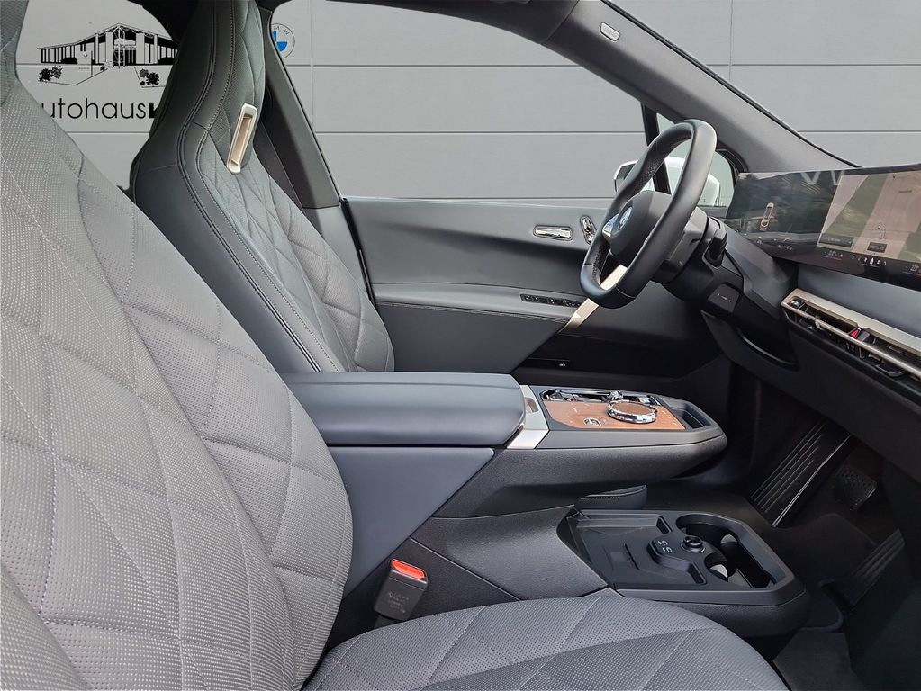 BMW iX 2023