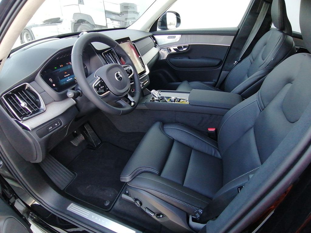 Volvo XC90 2025