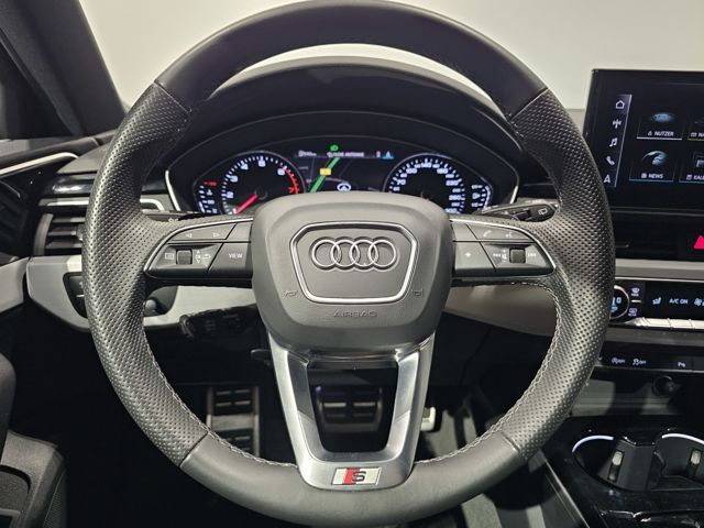 Audi A4 2023