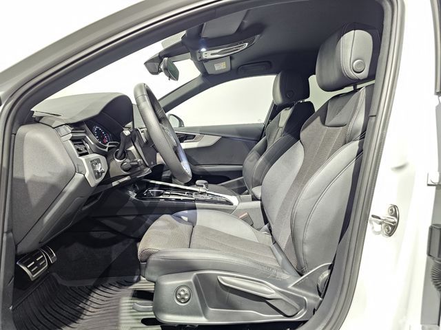 Audi A4 2023