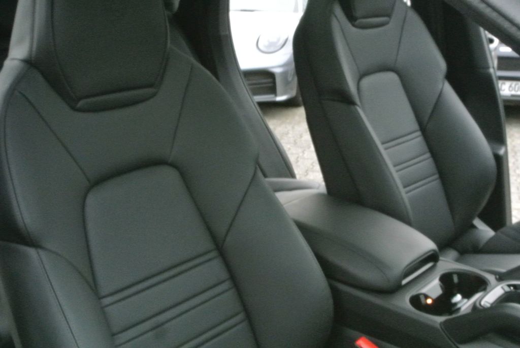 Porsche Cayenne 2025