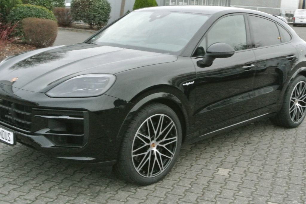 Porsche Cayenne 2025