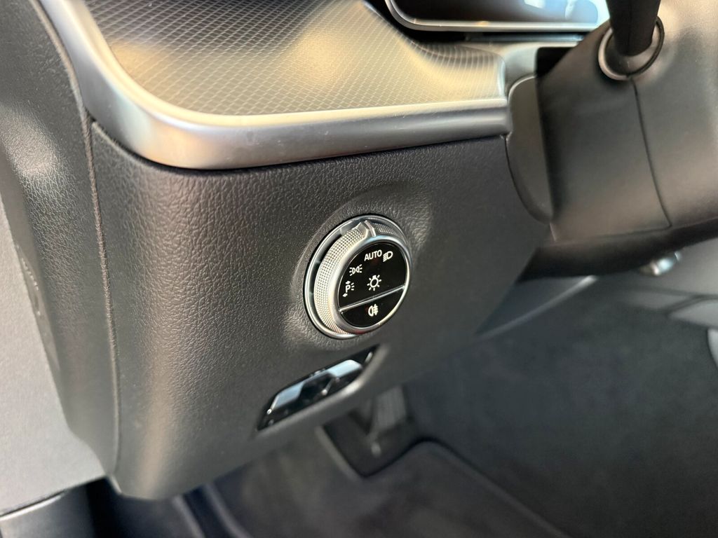 Mercedes-Benz C 200 2024