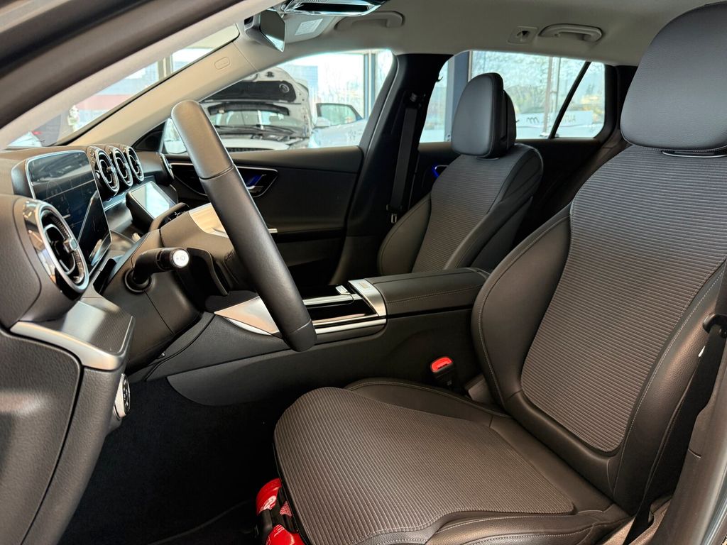 Mercedes-Benz C 200 2024