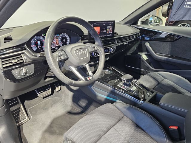 Audi A4 2023