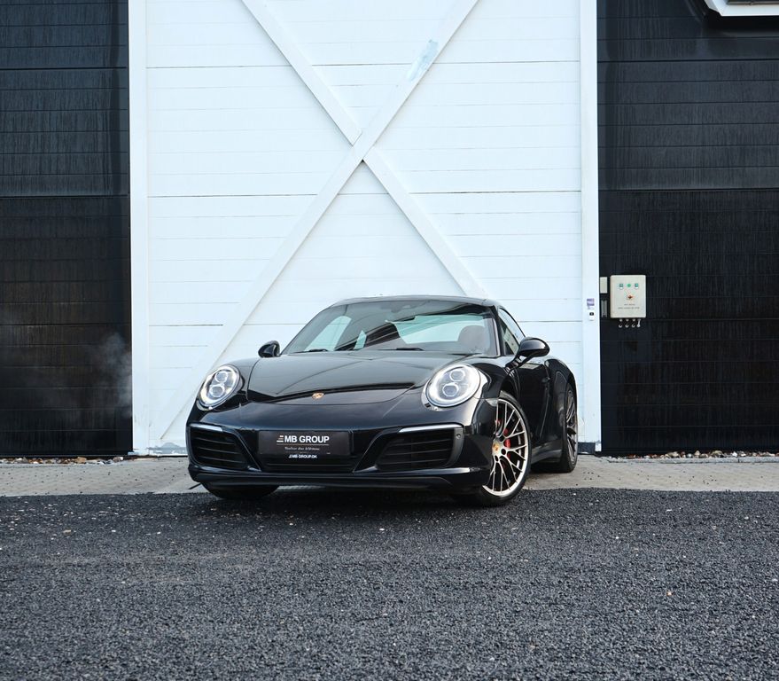 Porsche 911 2018