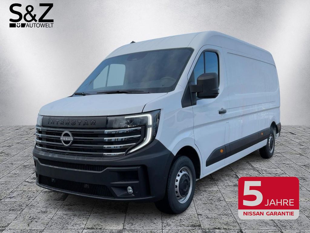 Nissan 2025