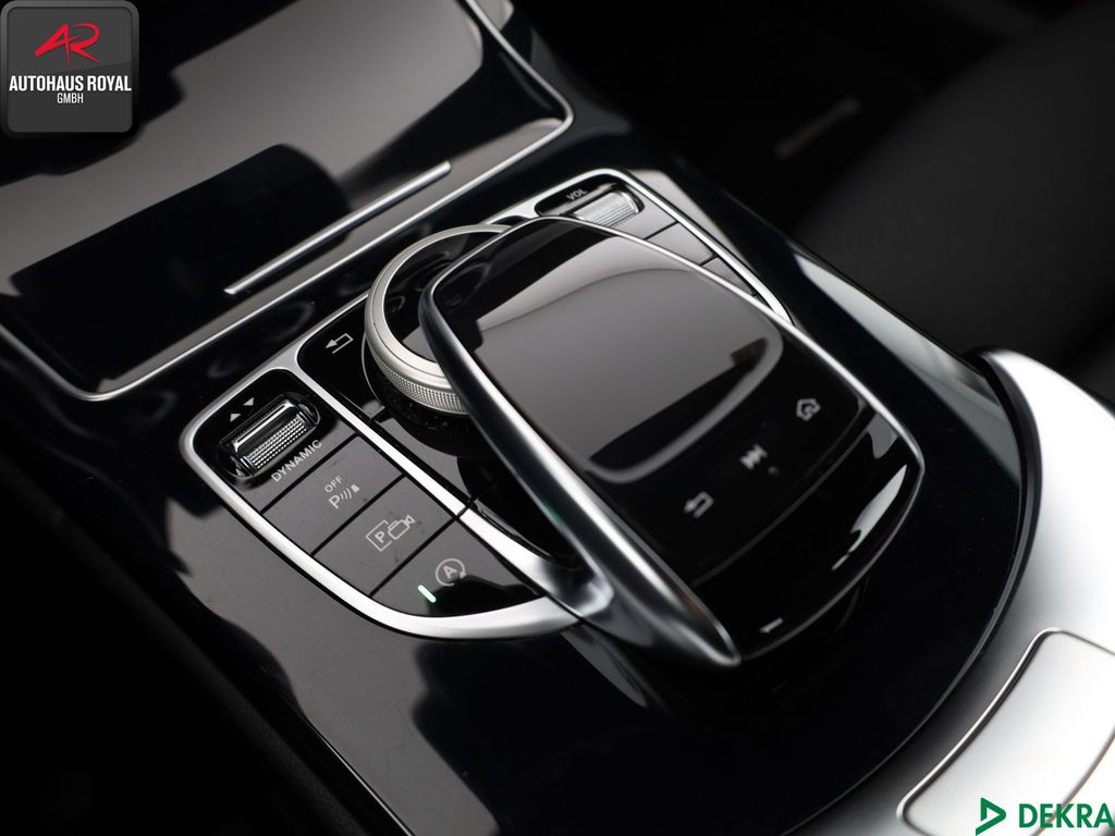 Mercedes-Benz C 300 2021