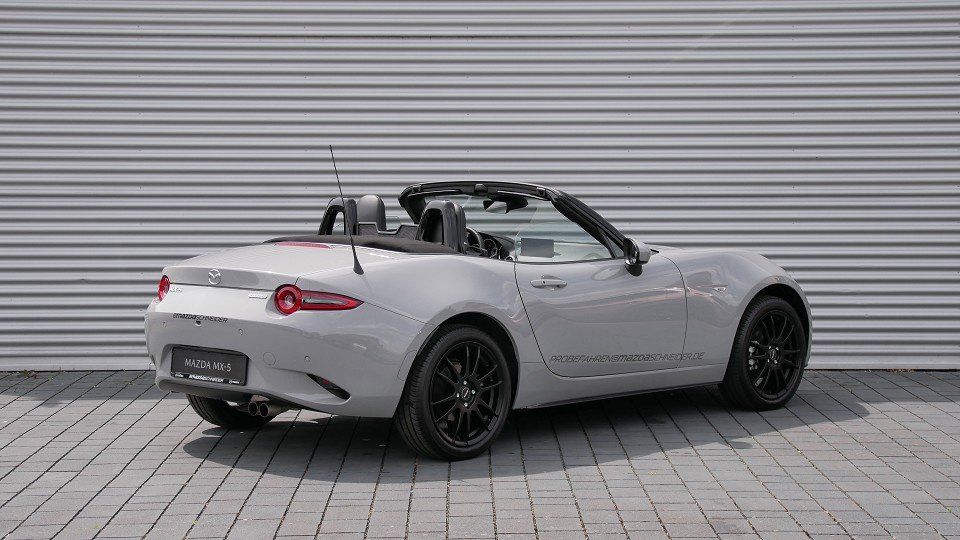 Mazda MX-5 2025