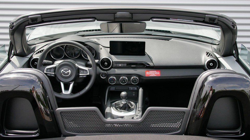 Mazda MX-5 2025