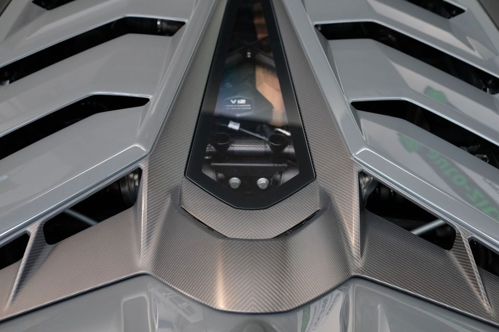 Lamborghini Aventador 2020