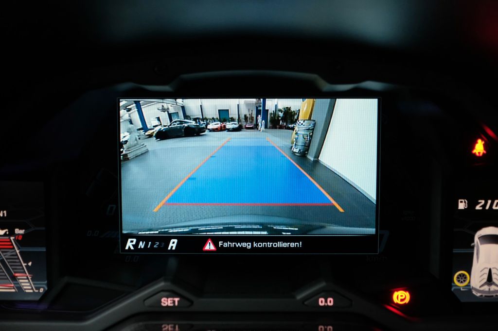 Lamborghini Aventador 2020