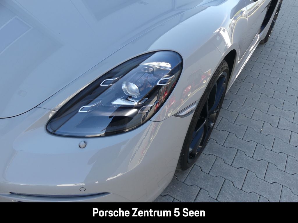 Porsche Cayman 2024