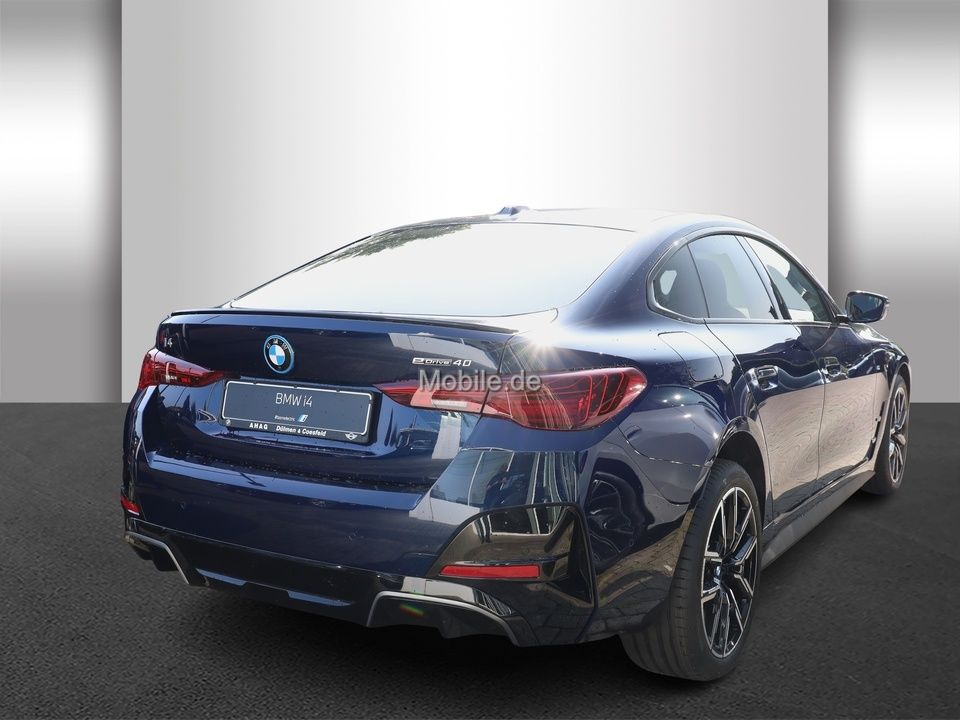 BMW i4 2025