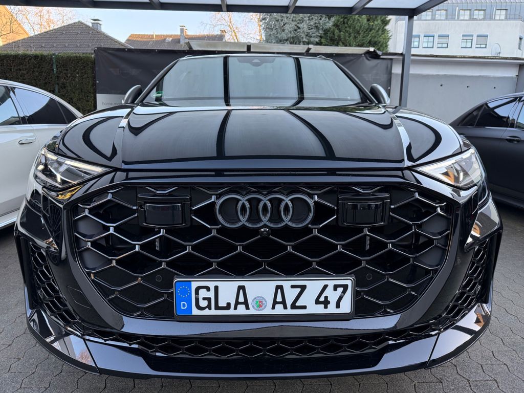 Audi RSQ8 2025