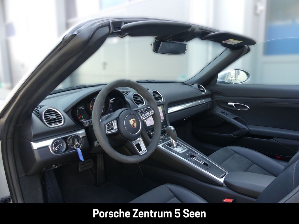 Porsche Boxster 2024