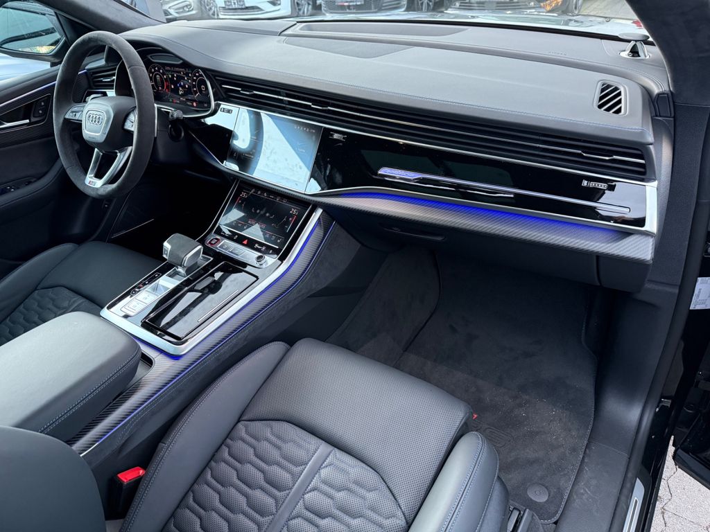 Audi RSQ8 2025
