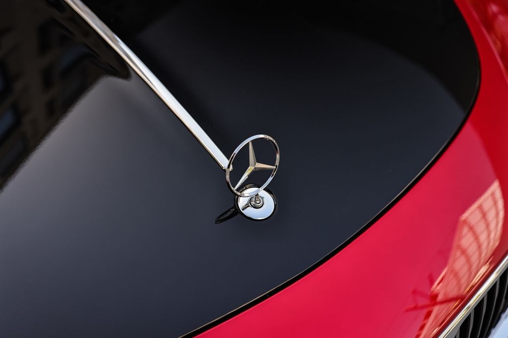 Mercedes-Benz SL 680