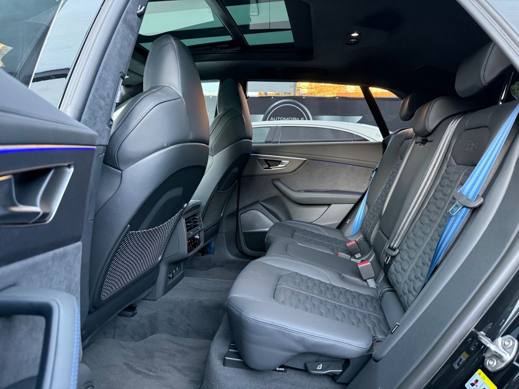 Audi RSQ8 2025