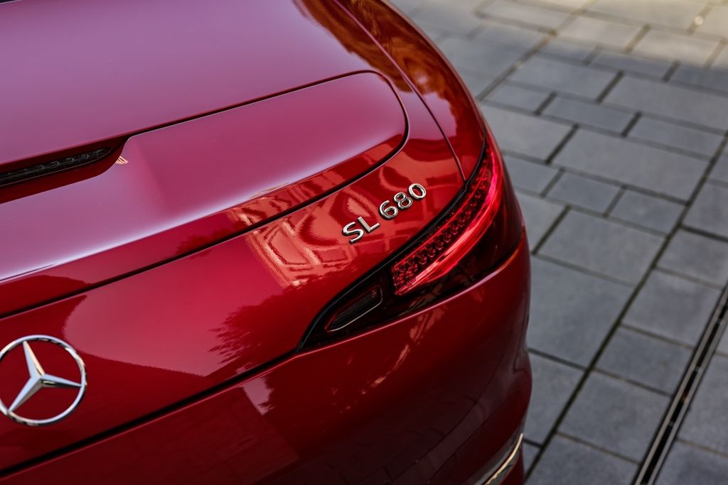 Mercedes-Benz SL 680