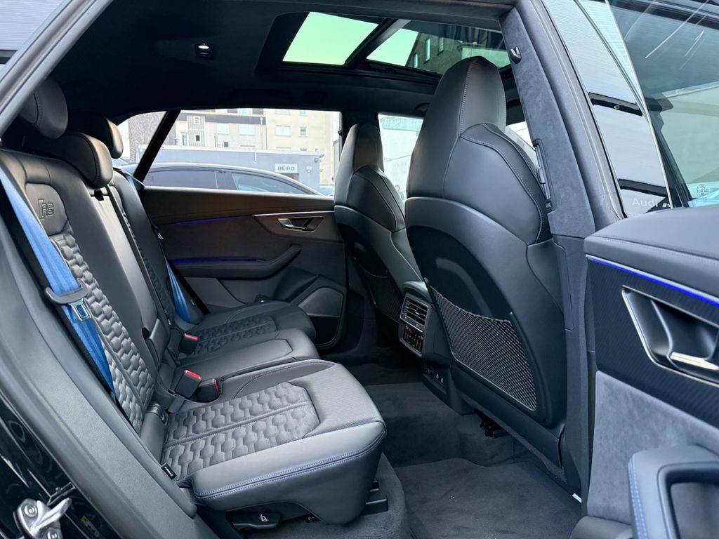 Audi RSQ8 2025