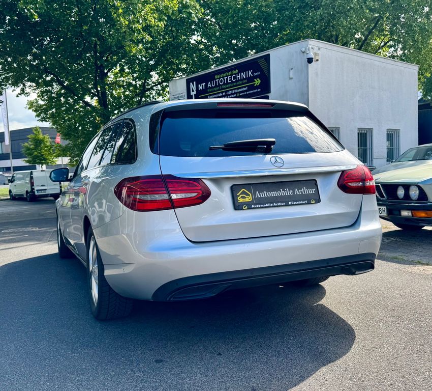 Mercedes-Benz C 300 2021