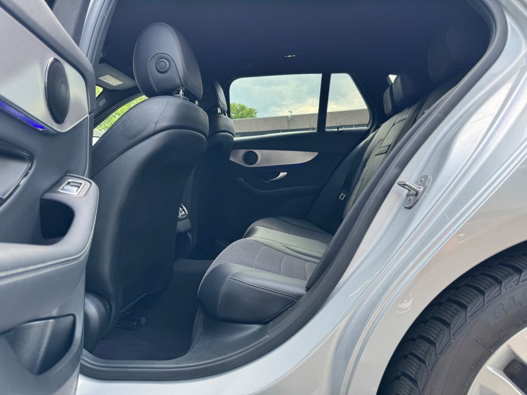 Mercedes-Benz C 300 2021