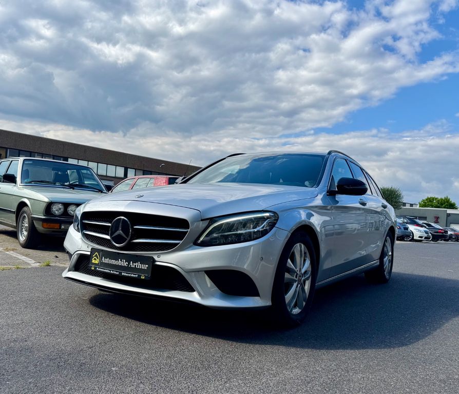 Mercedes-Benz C 300 2021