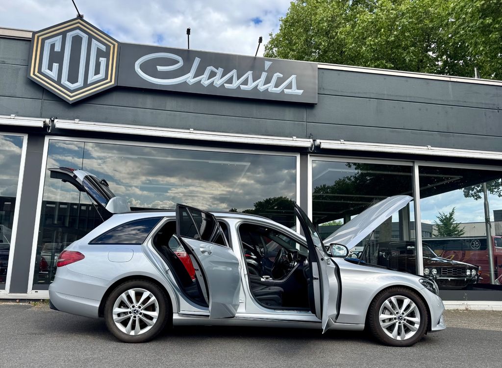 Mercedes-Benz C 300 2021