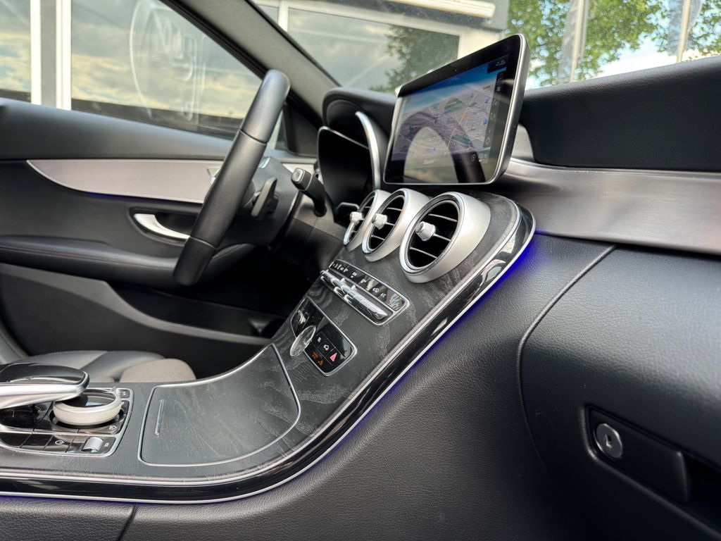 Mercedes-Benz C 300 2021