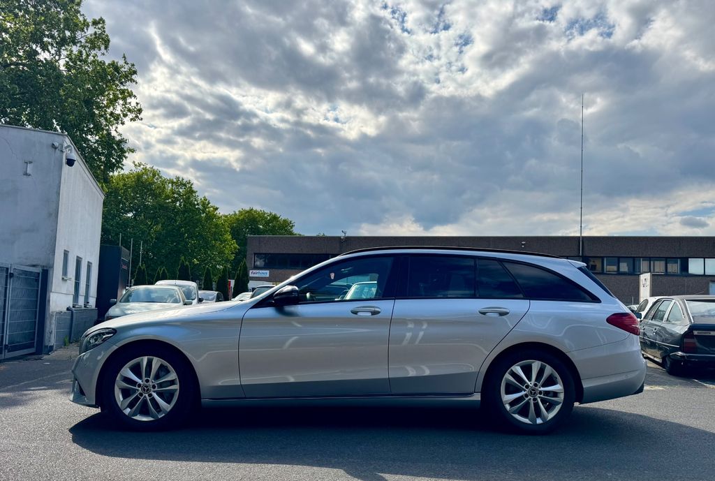 Mercedes-Benz C 300 2021
