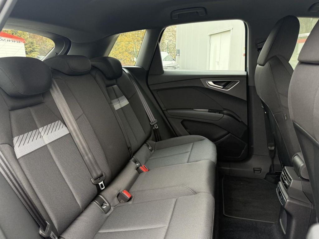 Audi Q4 e-tron 2025