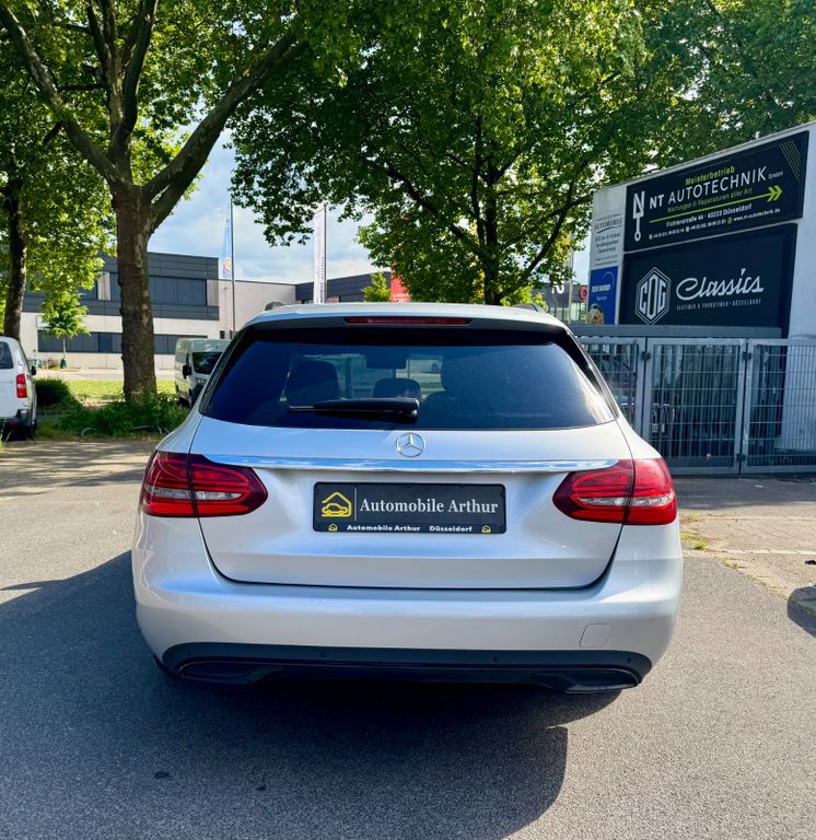 Mercedes-Benz C 300 2021