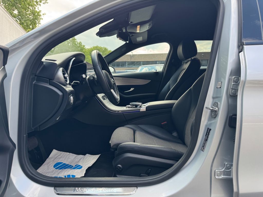 Mercedes-Benz C 300 2021