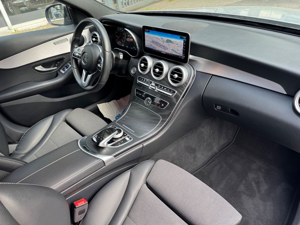 Mercedes-Benz C 300 2021