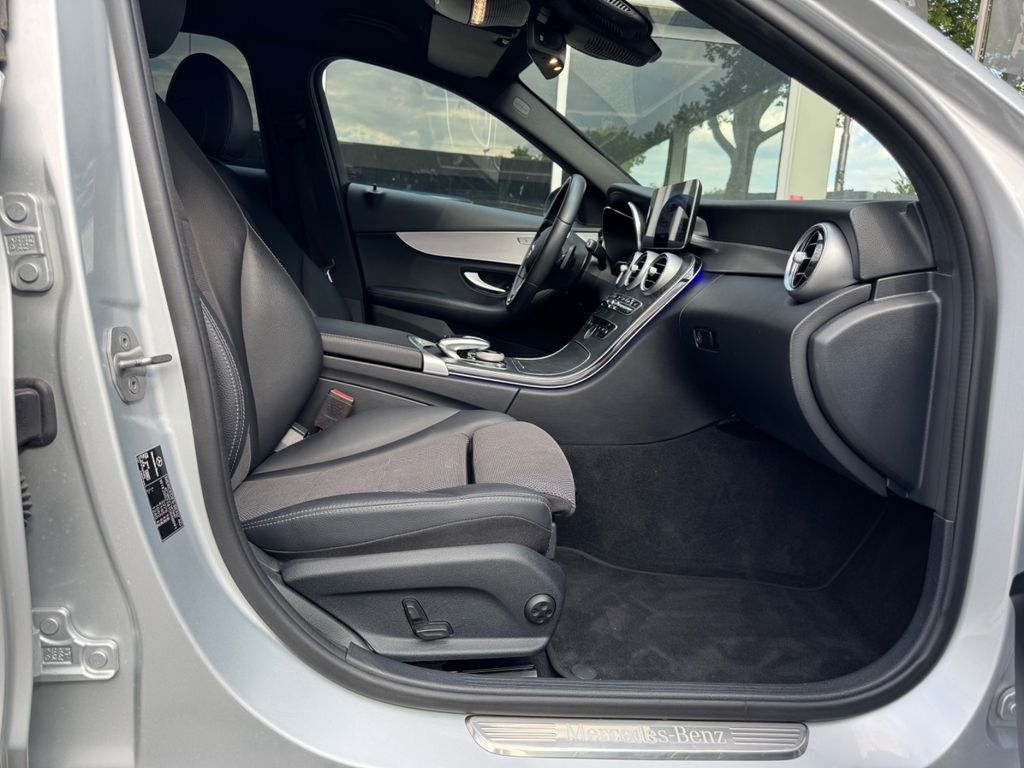 Mercedes-Benz C 300 2021