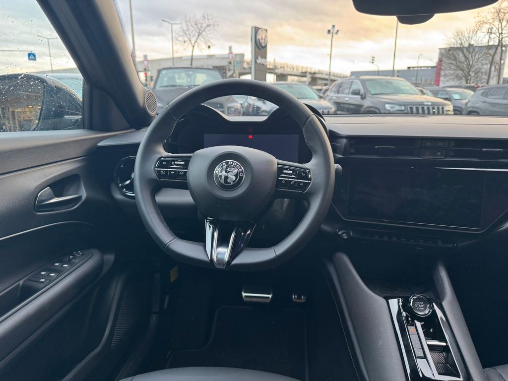 Alfa Romeo Junior 2025