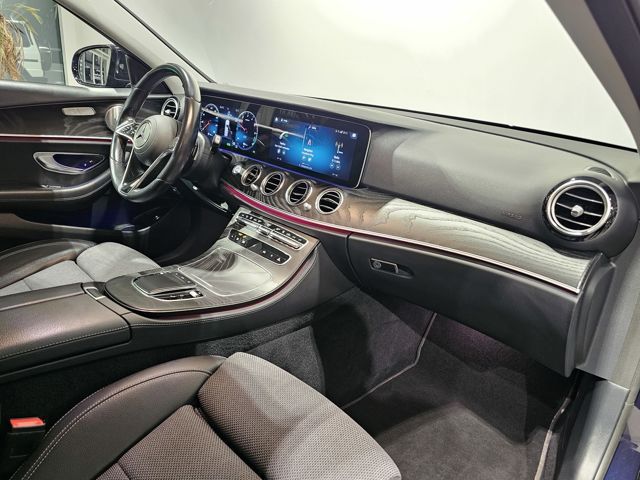 Mercedes-Benz E 300 2022